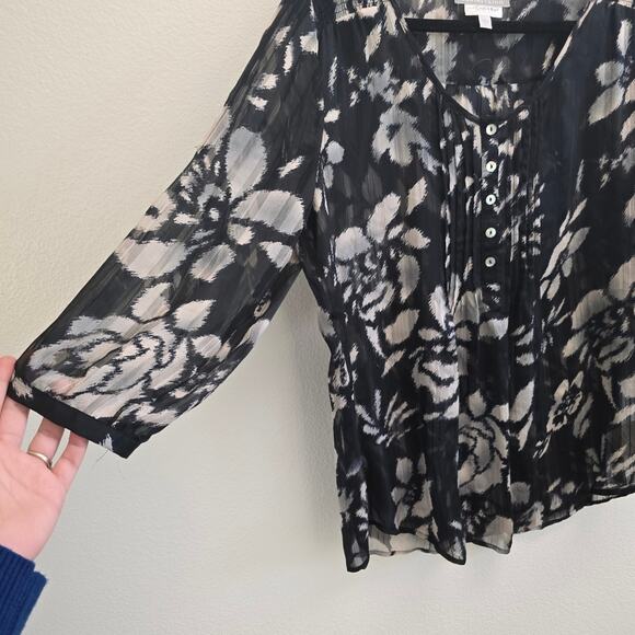 Daniel Rainn for A Pea in the Pod Blouse Size L – Sheer, Floral, Flowy - Picture 4 of 9